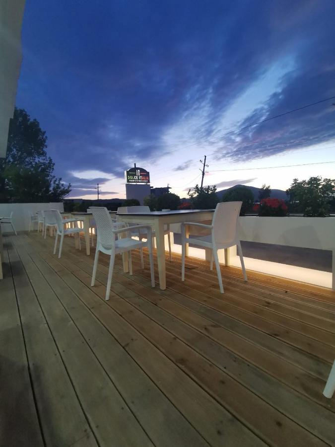 Dolce Italia Residence Radhimë Екстериор снимка