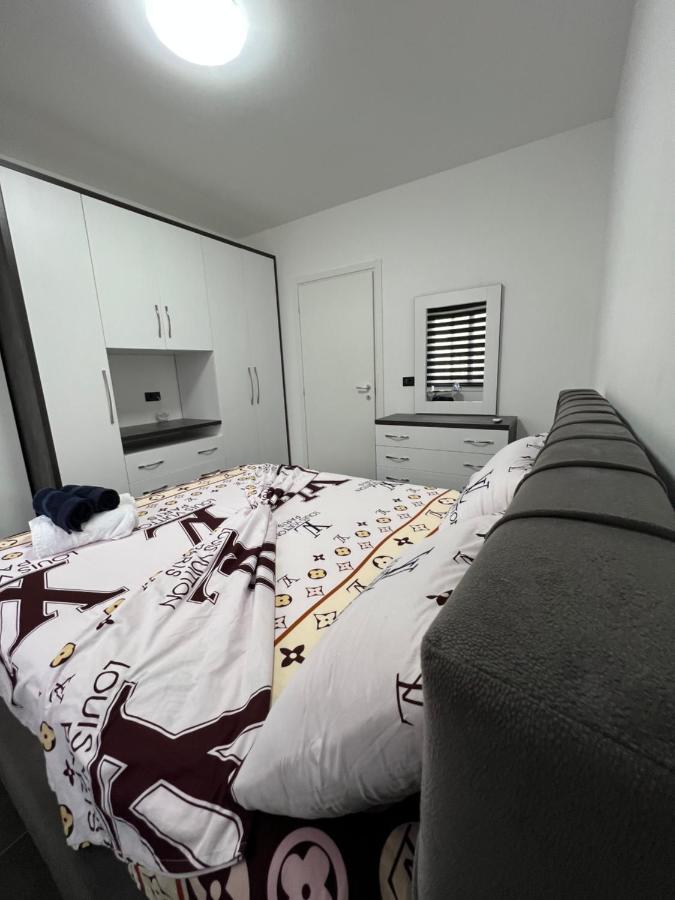 Dolce Italia Residence Radhimë Екстериор снимка