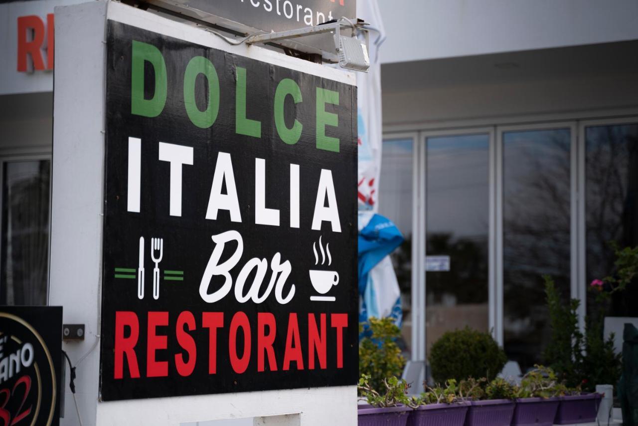 Dolce Italia Residence Radhimë Екстериор снимка