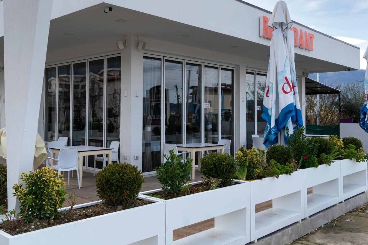 Dolce Italia Residence Radhimë Екстериор снимка