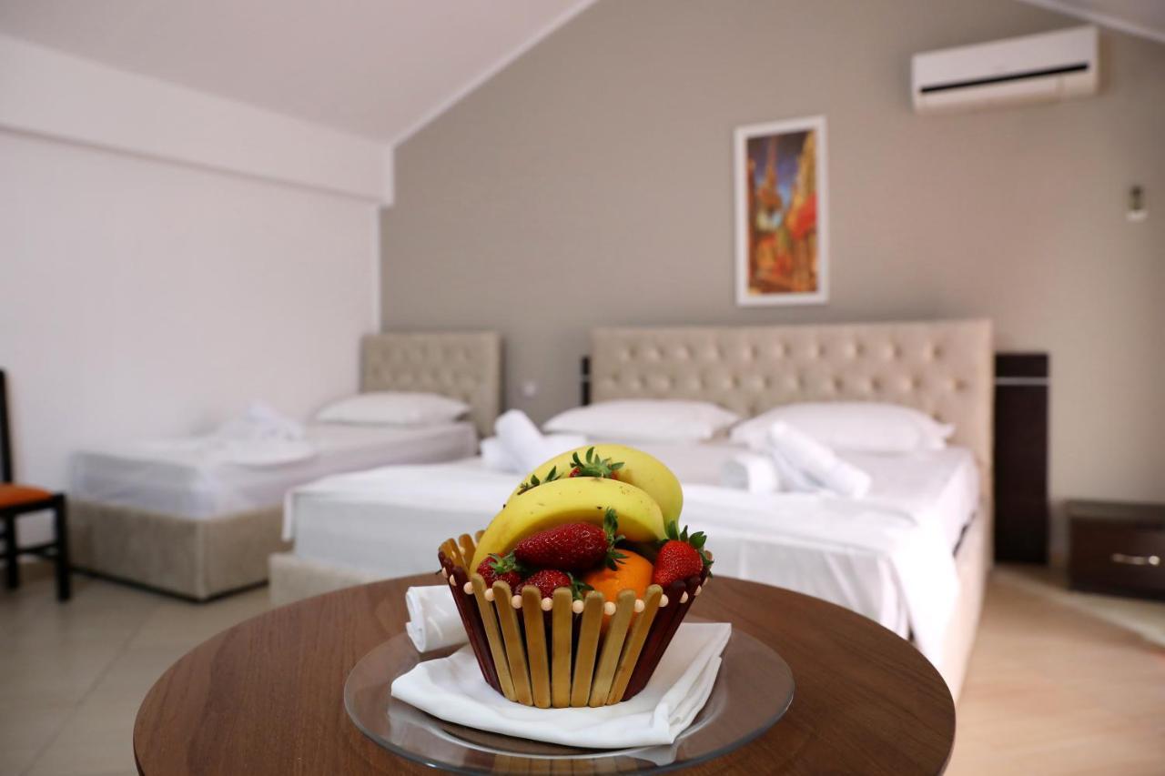 Dolce Italia Residence Radhimë Екстериор снимка