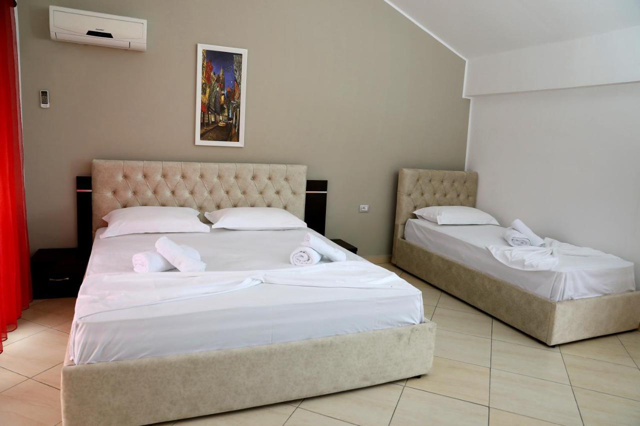 Dolce Italia Residence Radhimë Екстериор снимка